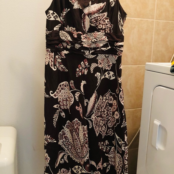 Beautiful Ann Taylor dress 4P - Picture 3 of 3